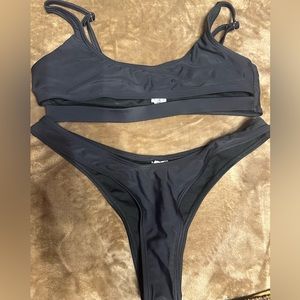 Black bikini set